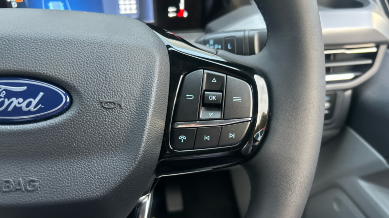 Ford Tourneo Custom 340 L2 Petrol Fwd 2.5 PHEV 232ps H1 Titanium 8 seater Auto